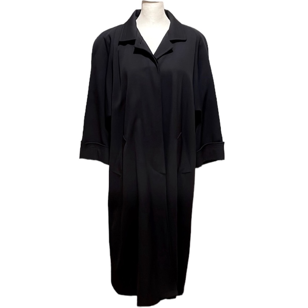 Vintage Steve by Searle classic wool trench coat in navy. EUC. Size 10